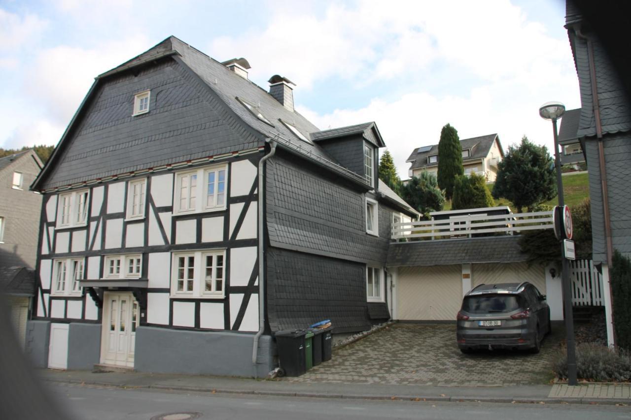 Fuer 12 Personen Sauna Garten Garage Hund * Winterberg