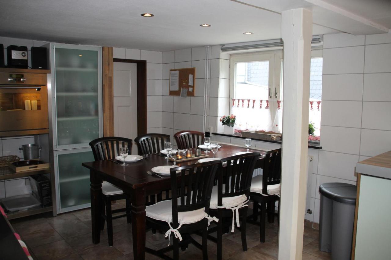 Fuer 12 Personen Sauna Garten Garage Hund