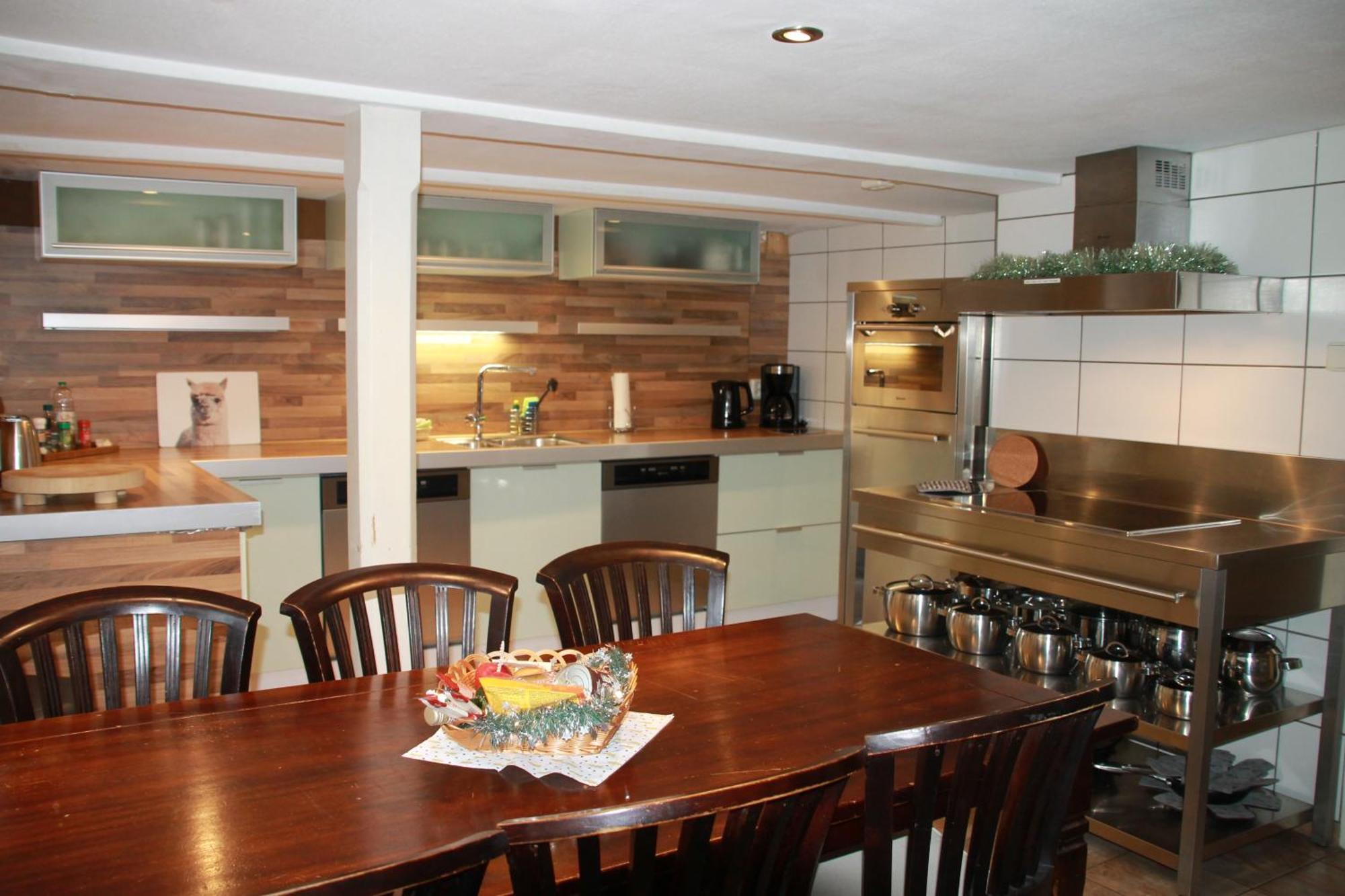 Сasa de vacaciones Fuer 12 Personen Sauna Garten Garage Hund